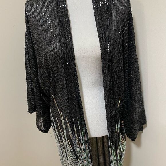 New Free People Party On Kimono
One size 
Retail $168
New never worn bef… - Picture 9 of 12